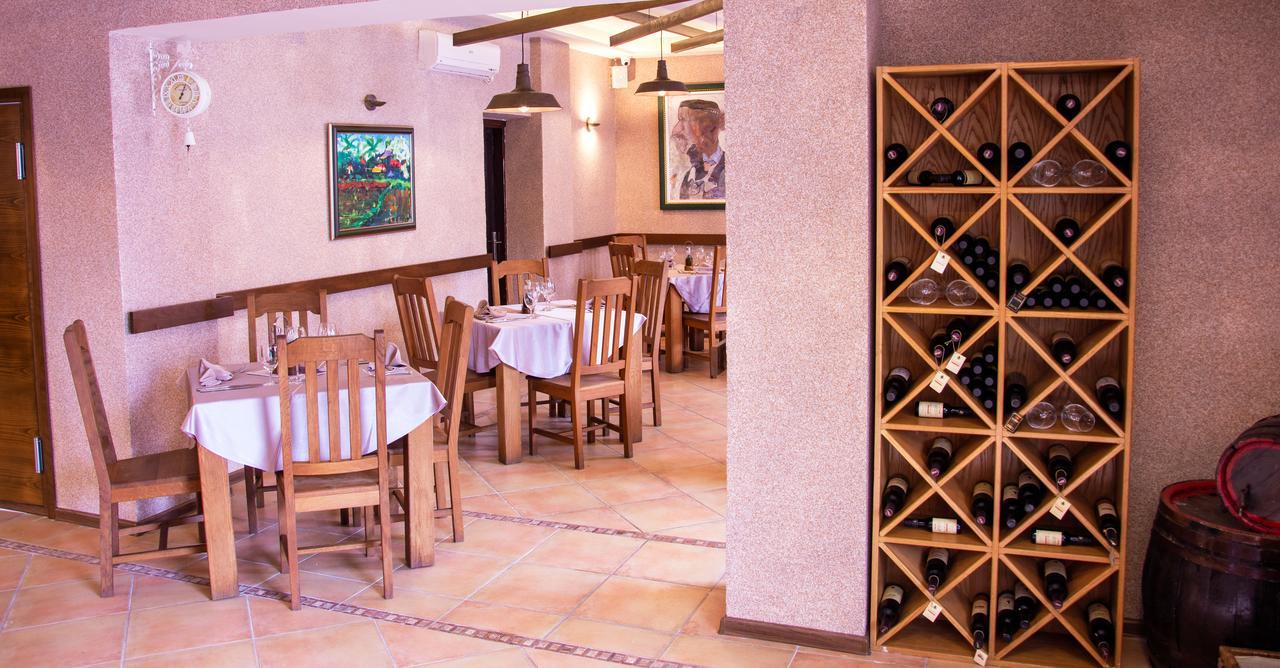 Hotel Lavanda Донья-Костаница Экстерьер фото